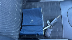 Peugeot 2008 1.5 BlueHDi 100 Allure 5dr Diesel Estate